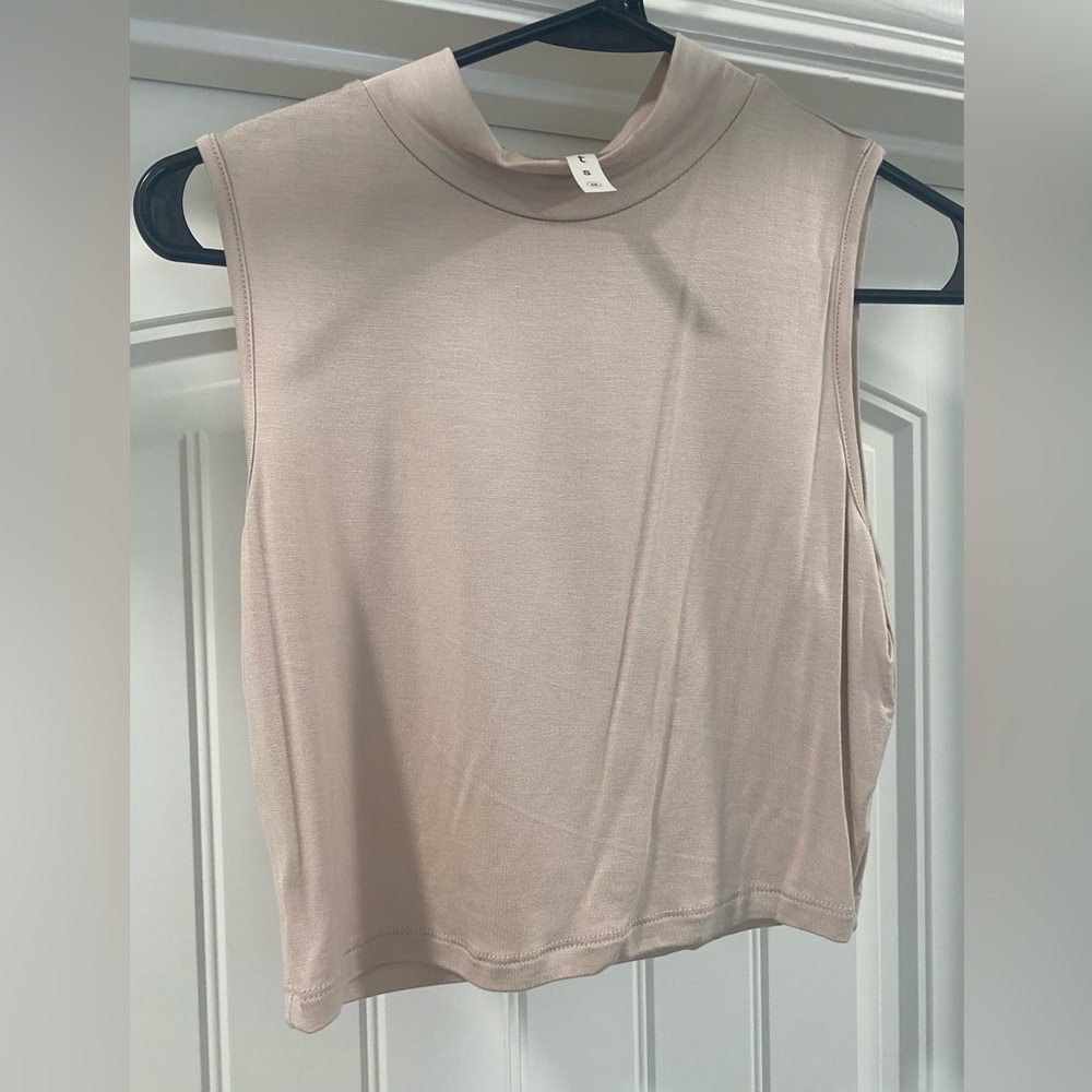MTS High Neck Crop Top